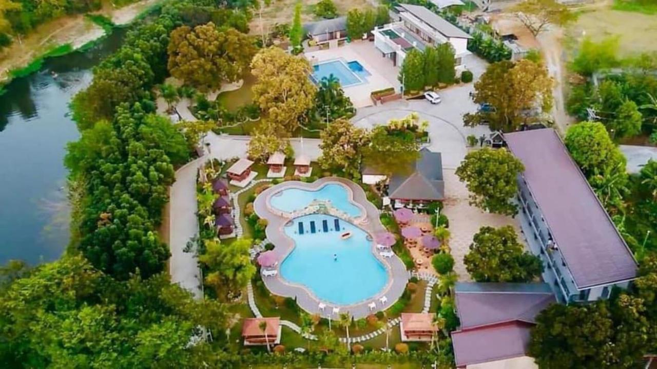 Floating Sanctuary Resort Powered By Cocotel Bulacan Екстериор снимка